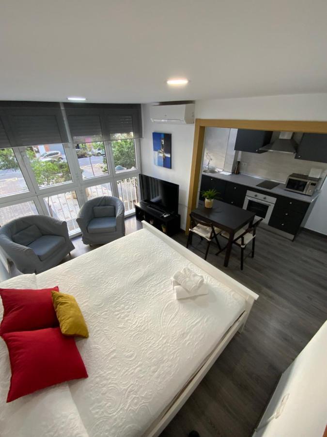 Reyna Apartamentos Μάλαγα Εξωτερικό φωτογραφία